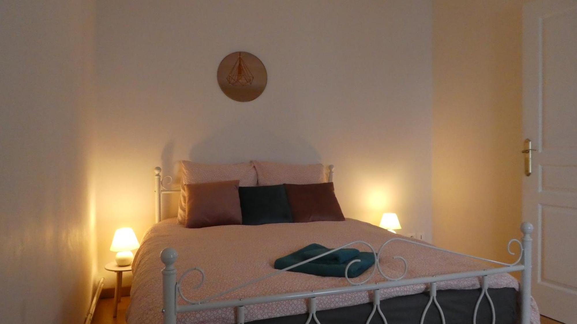 Rnb Locations Macon Apartment Luaran gambar